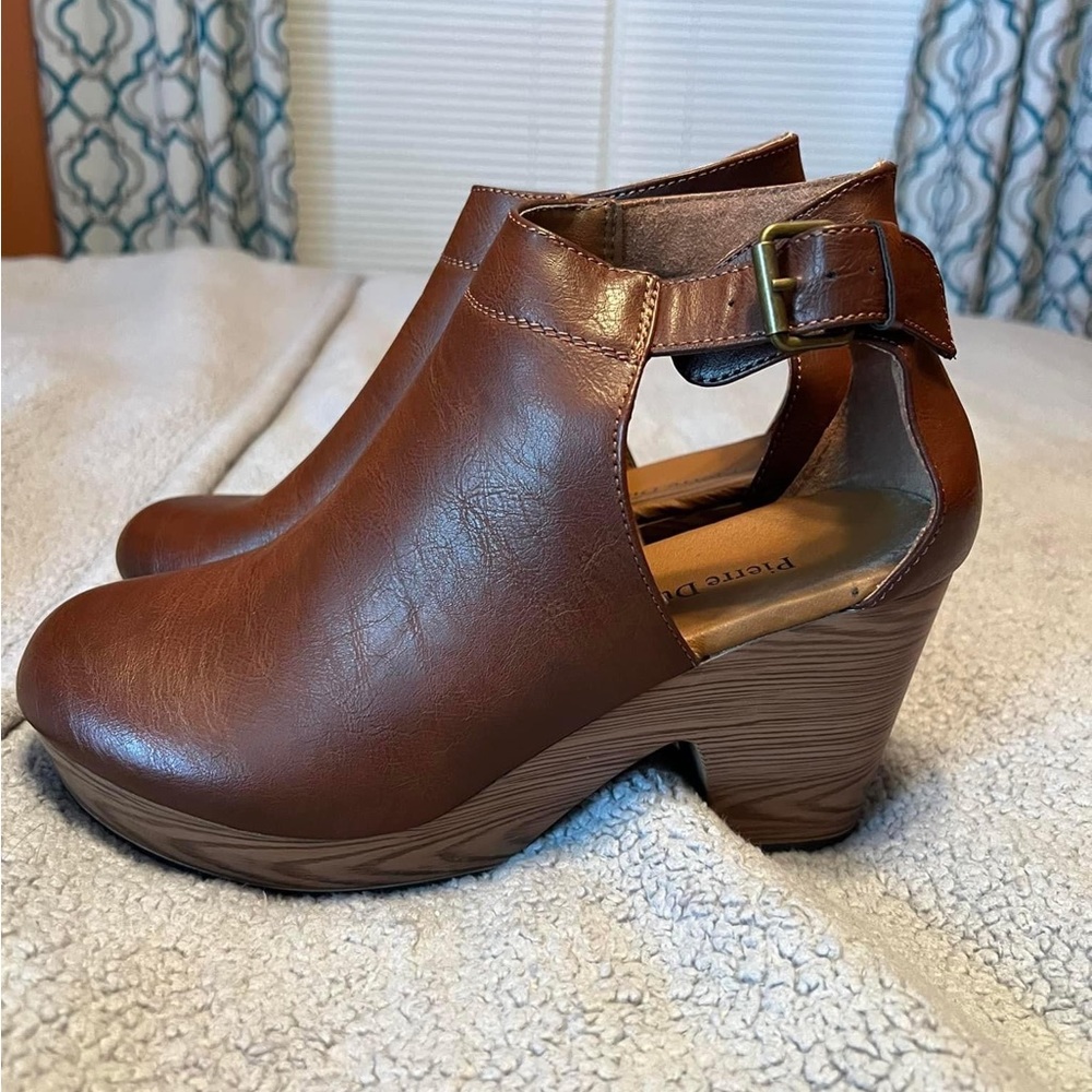 Clog/Wedges; worn once!